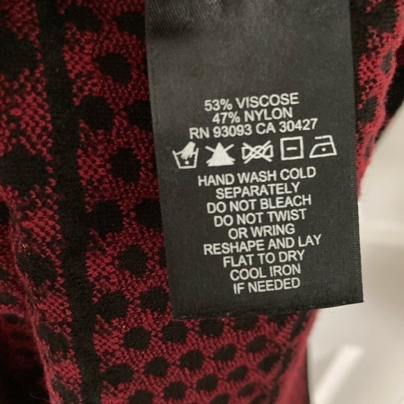 Nic+Zoe Black Red Knit dress - size SP - Picture 4 of 4